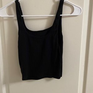 Black crop tank